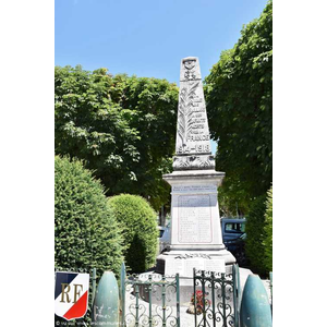 le Monument Aux Morts 