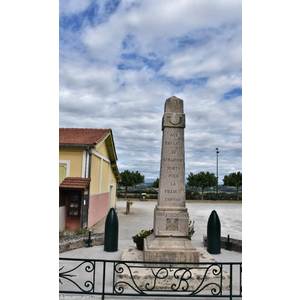 le monument aux morts