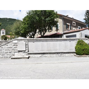 le Monument Aux Morts 