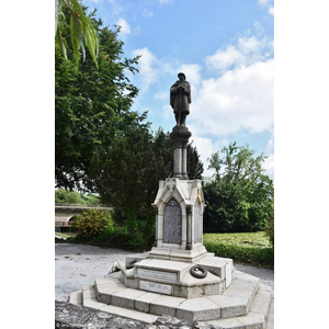 le monument aux morts