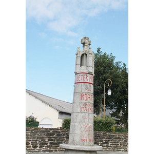 le monument aux morts