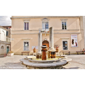 La Ville ( Fontaine )