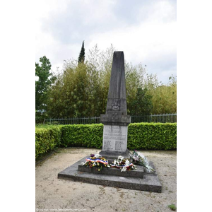 le Monument Aux Morts 