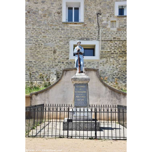 le Monument Aux Morts 