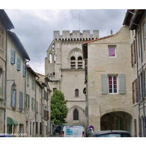 Commune de VILLENEUVE LES AVIGNON