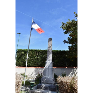 le Monument Aux Morts 