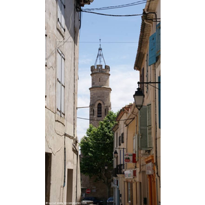 Le Village au fond le Clocher de L église St Saturnin