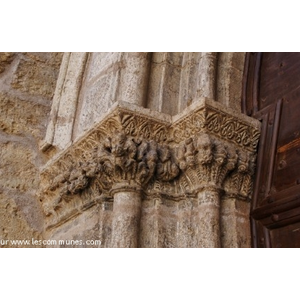 église St Saturnin ( Détail Portail )