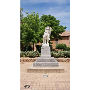 Le Village ( Monument aux Morts )