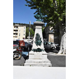 le Monument Aux Morts 