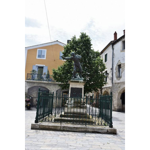 le Monument Aux Morts 