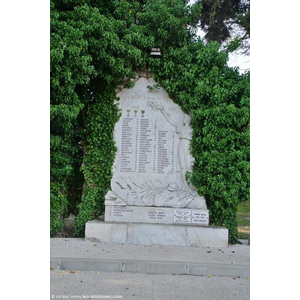 le Monument Aux Morts