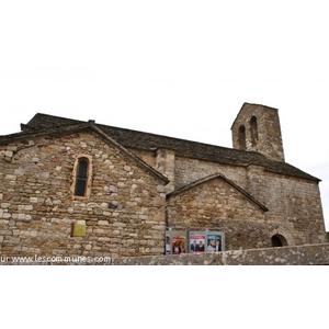 église Romane ( St Etienne )