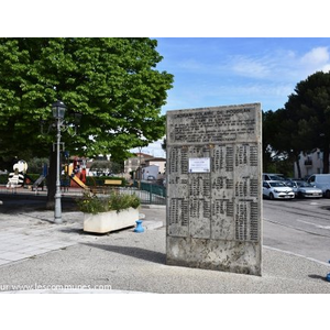 le Monument Memorials 