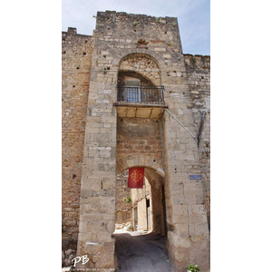 Le Château ( Porte d entrée )