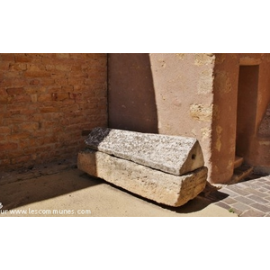 église Ste Marie ( Sarcophage )