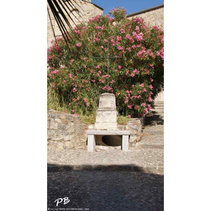 Le Village ( Croix )