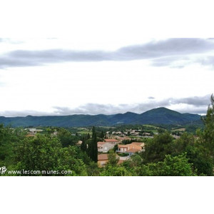 Le Village ( Les alentours )