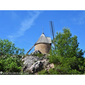 Le Moulin