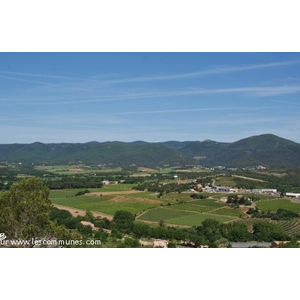 Le Village ( Les alentours )