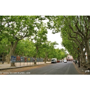 Le Village ( La Place )