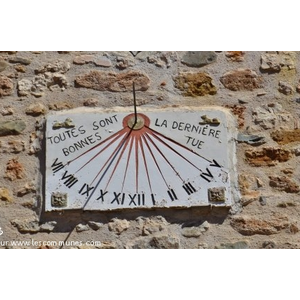 Le Village ( Cadran Solaire )