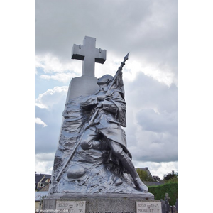 le monument aux morts