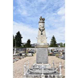 le Monument Aux Morts