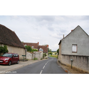 Commune de CROUZILLES