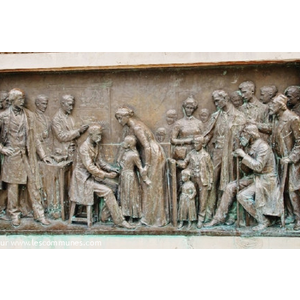 Statue Pasteur détail