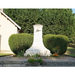 le monument aux morts 