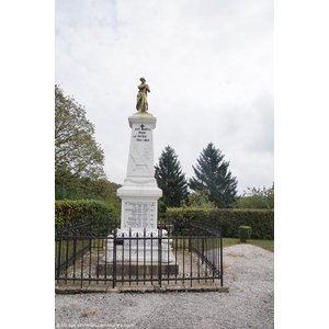 le monument aux morts 