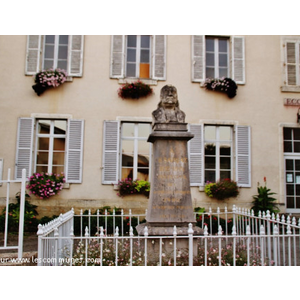 Le Monument-aux-Morts