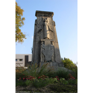 le monument aux morts