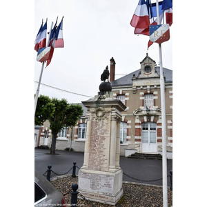 le Monument Aux Morts 
