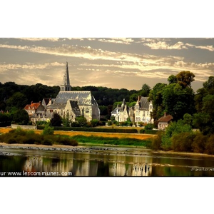  Cour-sur-Loire , sur l autre rive de Montlivault ...