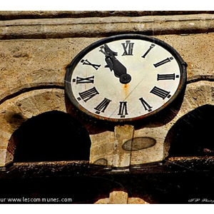 Horloge de l Eglise de Montlivault .
