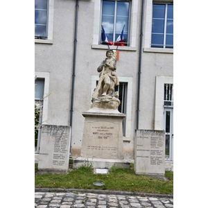 le Monument Aux Morts 