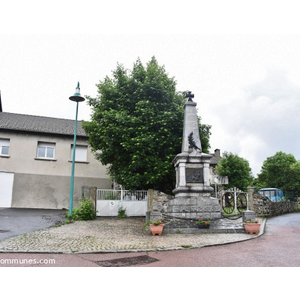 le monument aux morts