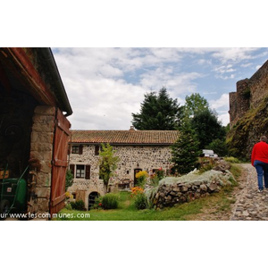 Le Village Monté du Château
