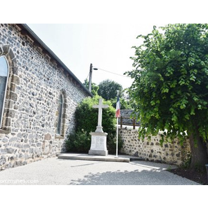 le monument aux morts