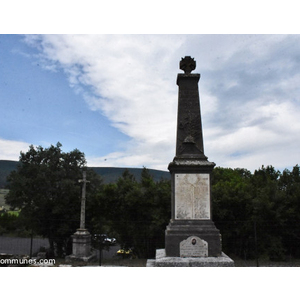 le monument aux morts