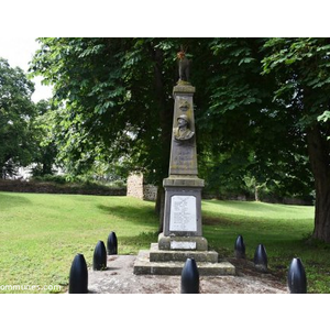 le monument aux morts