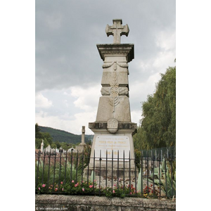 le monument aux morts