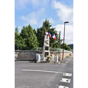 le monument aux morts