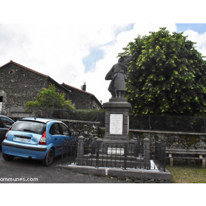 le monument aux morts