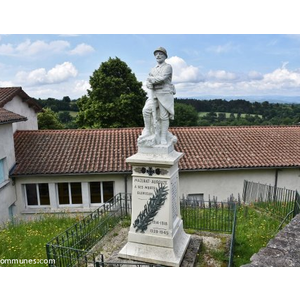 le monument aux morts