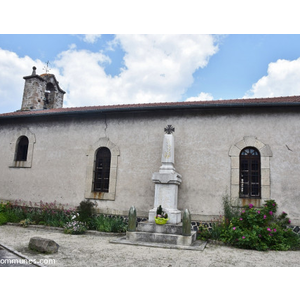 le monument aux morts