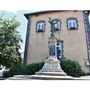 le monument aux morts