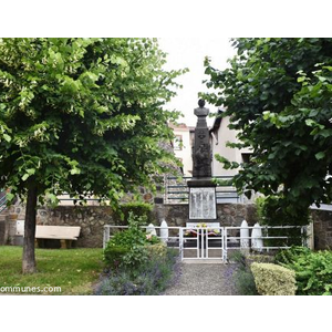 le monument aux morts